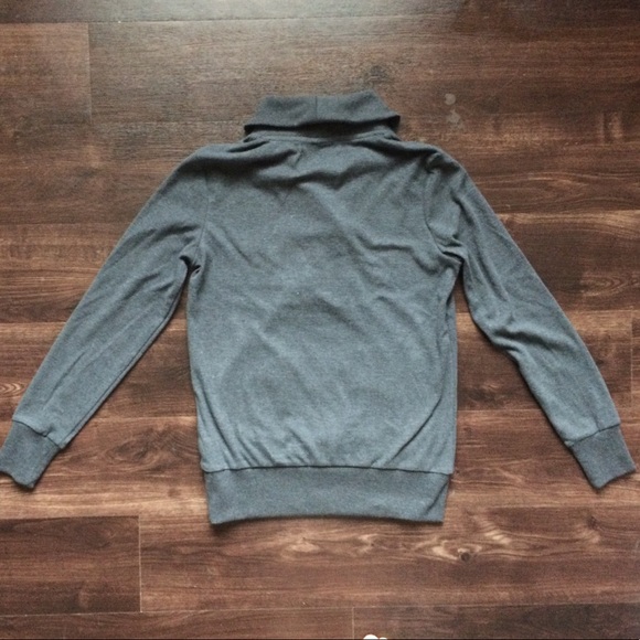 dark gray sweater - Picture 3 of 4